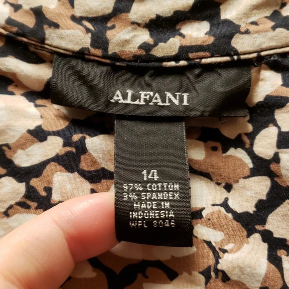 💝$8 or 4/$20! Alfani Women's Multi-Color 3/4 Length Sleeve Top. Size 14 - Picture 2 of 4